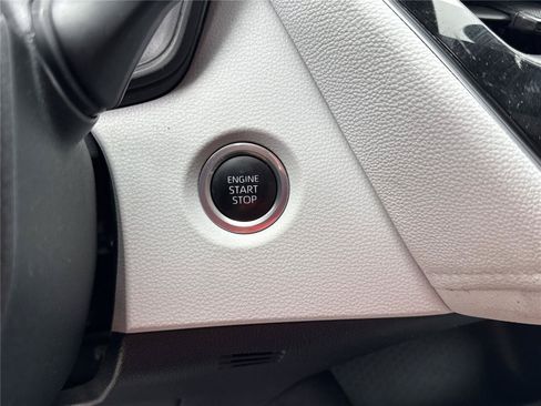 Used 2023 Toyota Corolla SE FWD image 7