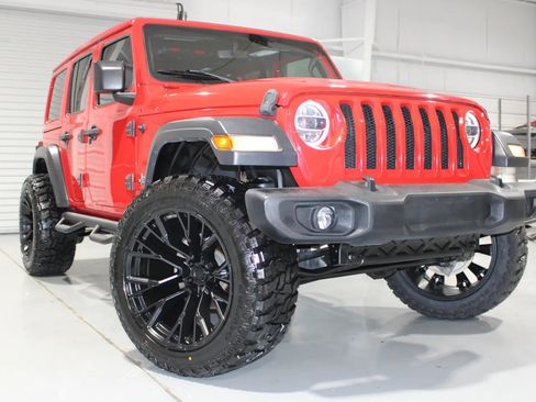 Used 2020 Jeep Wrangler Unlimited Sport S w/ Sun And Sound Package AWD/4WD image 34