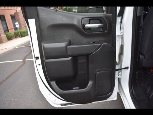 Used 2019 Chevrolet Silverado 1500 LT w/ Convenience Package image 22