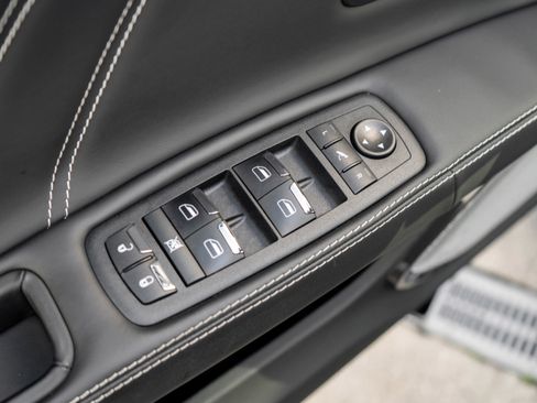 Used 2022 Maserati Ghibli Trofeo image 12