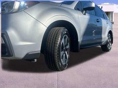 Used 2018 Subaru Forester 2.5i Premium w/ All-Weather Package image 19