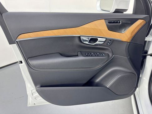 Used 2022 Volvo XC90 T8 Inscription Expression w/ Advanced Package image 45