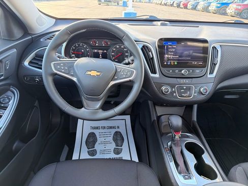 Used 2023 Chevrolet Malibu RS image 13