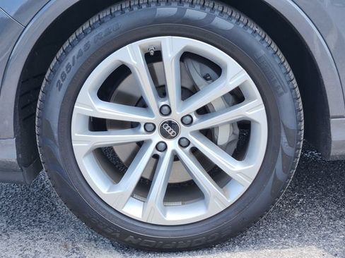 Used 2025 Audi Q7 3.0T Prestige AWD/4WD image 8