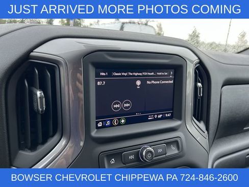 Used 2024 Chevrolet Silverado 1500 Custom w/ Turbomax Blackout Package image 11