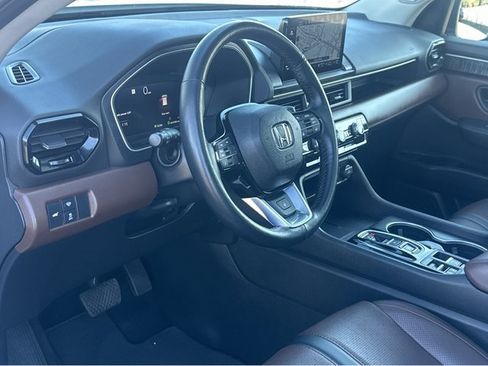 Used 2023 Honda Pilot Elite image 23