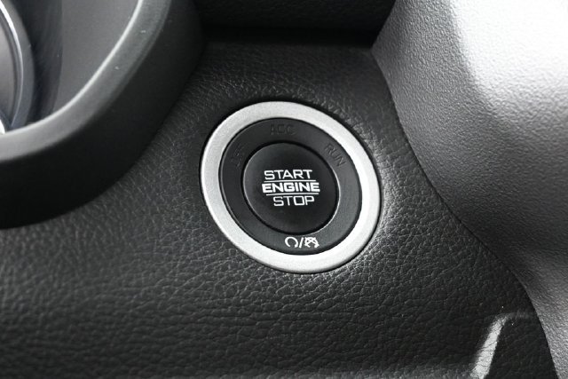 Used 2024 RAM 1500 Laramie AWD/4WD image 26