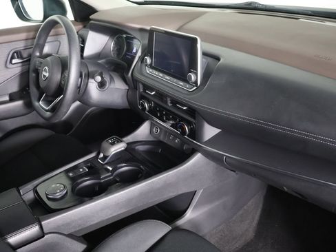 Used 2023 Nissan Rogue S AWD/4WD image 23