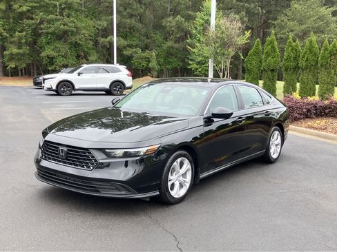 Used 2025 Honda Accord LX image 6
