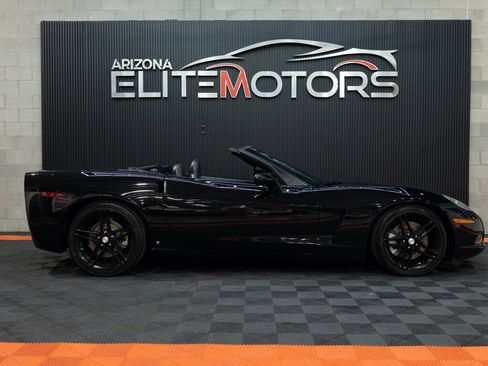 Used 2007 Chevrolet Corvette Convertible w/ Preferred Equipment Group RWD image 13