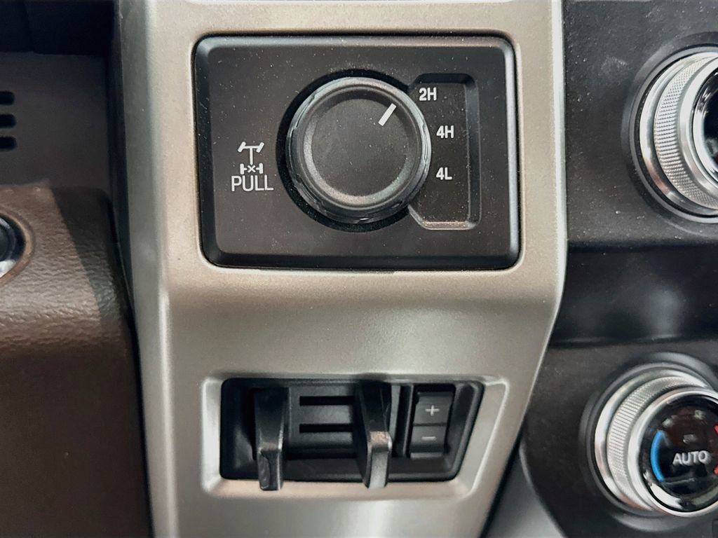 Used 2019 Ford F250 King Ranch w/ King Ranch Ultimate Package AWD/4WD image 20