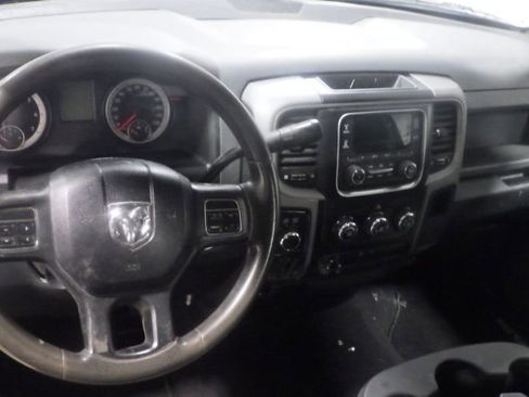 Used 2015 RAM 2500 Tradesman w/ Chrome Appearance Group AWD/4WD image 8
