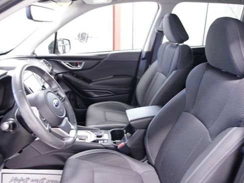 Used 2023 Subaru Forester Premium image 13