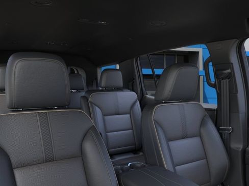 New 2026 Chevrolet Traverse High Country FWD image 24