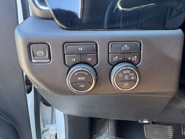 Used 2025 Chevrolet Silverado 2500 LT w/ Convenience Package AWD/4WD image 27