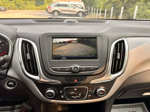 Used 2019 Chevrolet Equinox LT FWD image 33