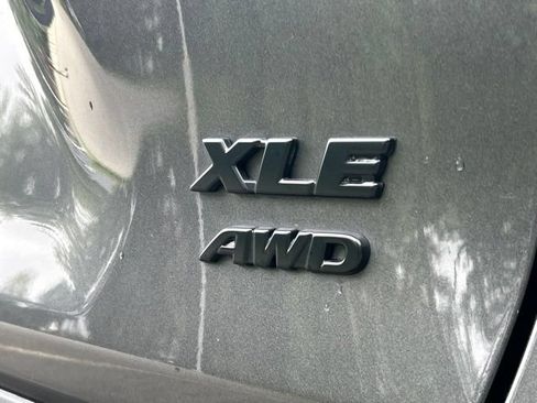 Used 2021 Toyota RAV4 XLE AWD/4WD image 13