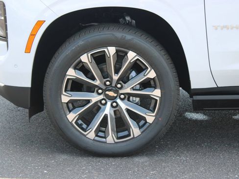 New 2026 Chevrolet Tahoe High Country AWD/4WD image 23