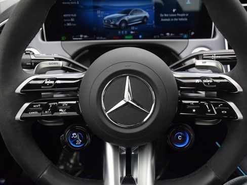 Used 2025 Mercedes-Benz E 53 AMG e 4MATIC Sedan image 21