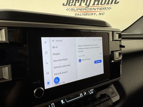 Used 2025 Toyota Sequoia SR5 AWD/4WD image 23