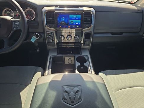 Used 2018 RAM 1500 Classic SLT image 16