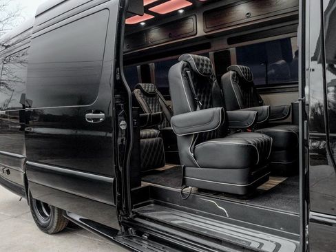 New 2024 Mercedes-Benz Sprinter 3500 image 2