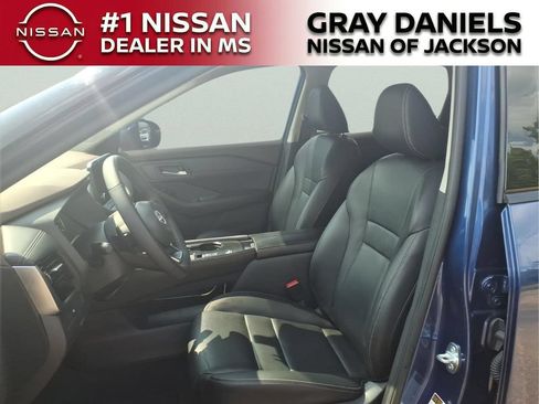 Used 2023 Nissan Rogue SL w/ SL Premium Package FWD image 23
