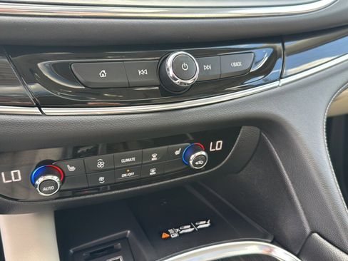 Used 2024 Buick Enclave Essence w/ Experience Buick Package image 19