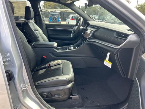 New 2026 Jeep Grand Cherokee L Limited image 22