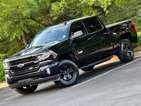 Used 2018 Chevrolet Silverado 1500 LTZ Z71 w/ LTZ Plus Package AWD/4WD image 1