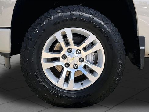 Used 2026 Chevrolet Silverado 1500 Custom RWD image 11