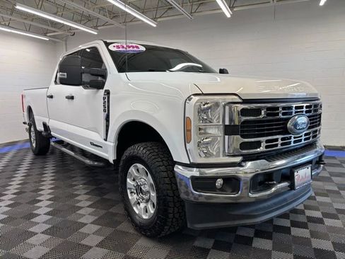 Used 2024 Ford F250 XLT w/ FX4 Off-Road Package image 11