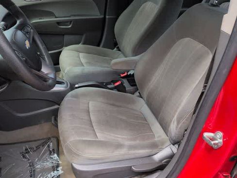 Used 2014 Chevrolet Sonic LT FWD image 16