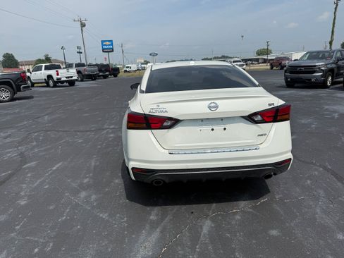 Used 2021 Nissan Altima 2.5 SR AWD/4WD image 5