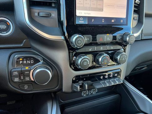 New 2026 RAM 1500 Big Horn AWD/4WD image 23