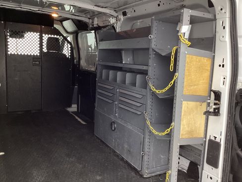 Used 2016 Ford Transit 250 130 Low Roof image 32