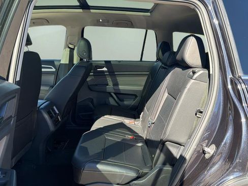 Used 2022 Volkswagen Atlas SE image 14