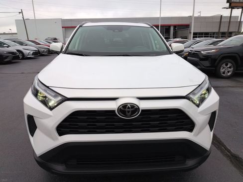 Certified 2025 Toyota RAV4 XLE w/ Convenience Package AWD/4WD image 8