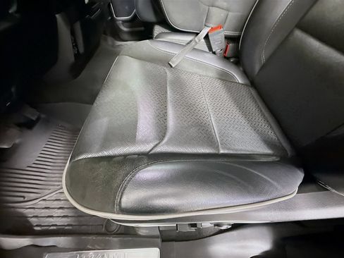 Used 2021 RAM 1500 Laramie RWD image 19