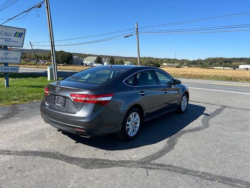 Used 2014 Toyota Avalon XLE image 11