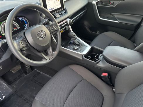 Certified 2025 Toyota RAV4 LE image 12