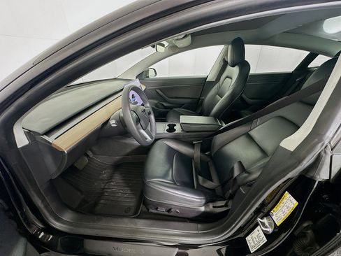 Used 2021 Tesla Model 3 Standard Range image 13