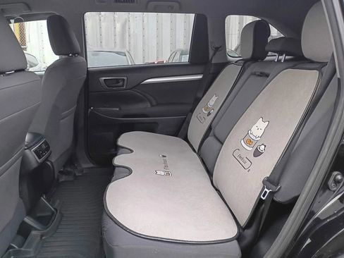 Used 2015 Toyota Highlander LE image 17