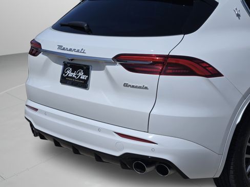 Used 2024 Maserati Grecale GT AWD/4WD image 38
