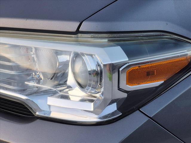 Used 2019 Toyota Tacoma SR5 RWD image 14