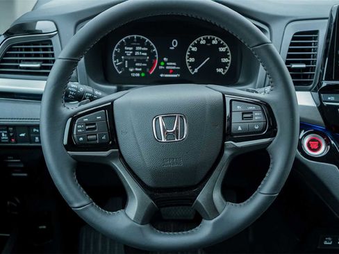 Used 2026 Honda Odyssey Touring image 15