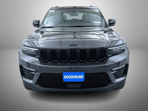 New 2025 Jeep Grand Cherokee Limited w/ Black Appearance Package AWD/4WD image 2