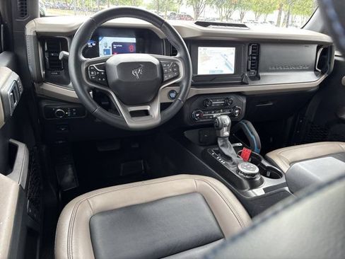 Used 2023 Ford Bronco Wildtrak AWD/4WD image 17