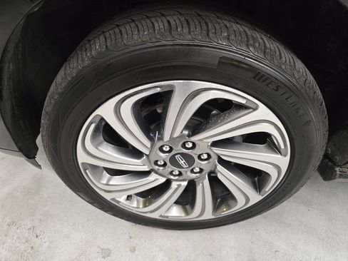 Used 2023 Lincoln Navigator L Reserve AWD/4WD image 10