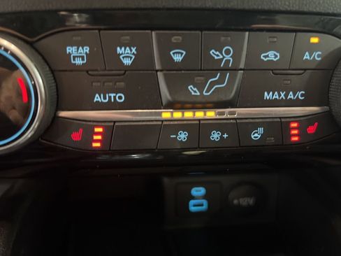 Used 2022 Ford Escape SEL w/ SEL Stealth AWD Package image 31